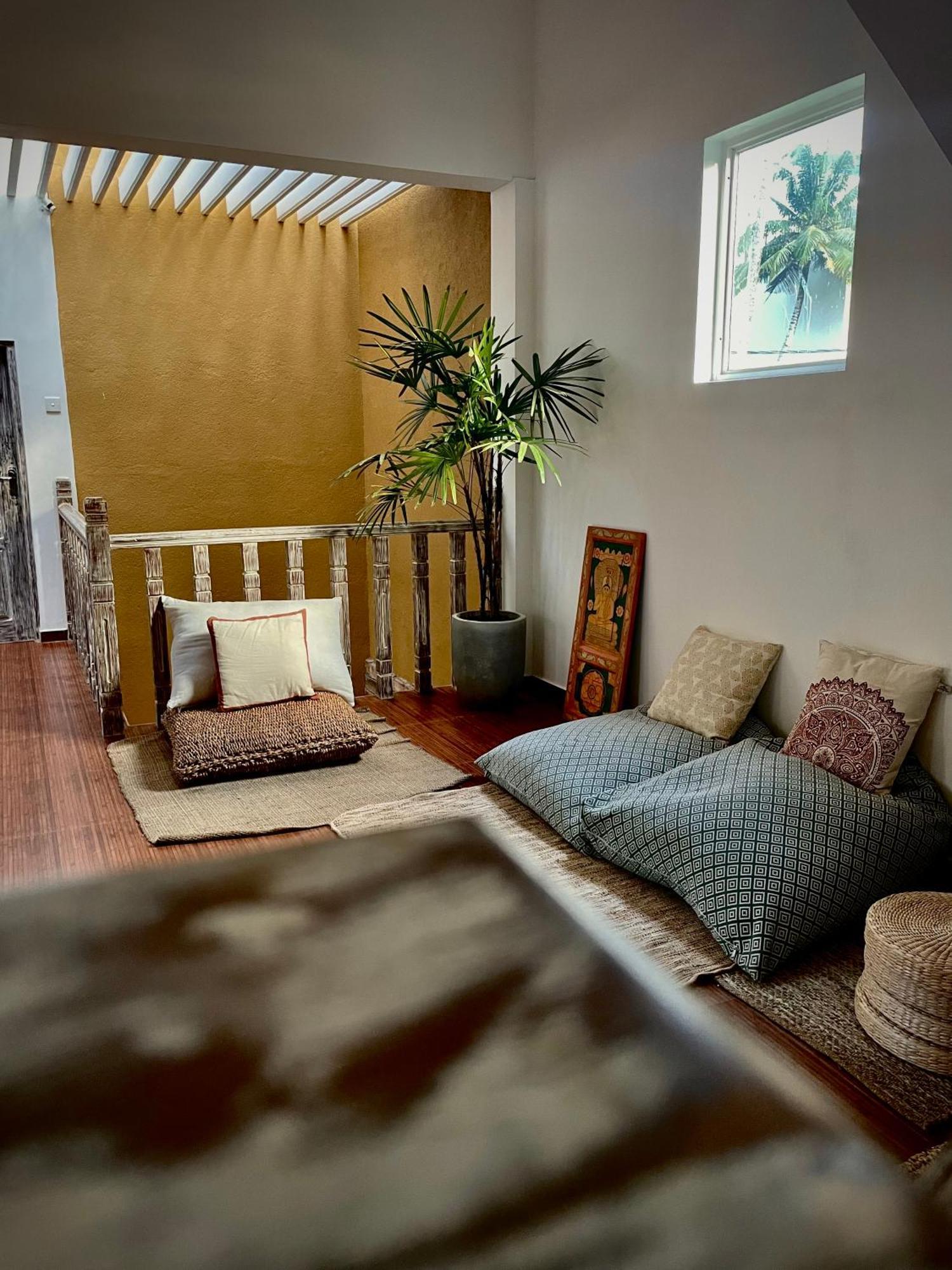 The Yard Hiriketiya Hotel Диквела Екстериор снимка